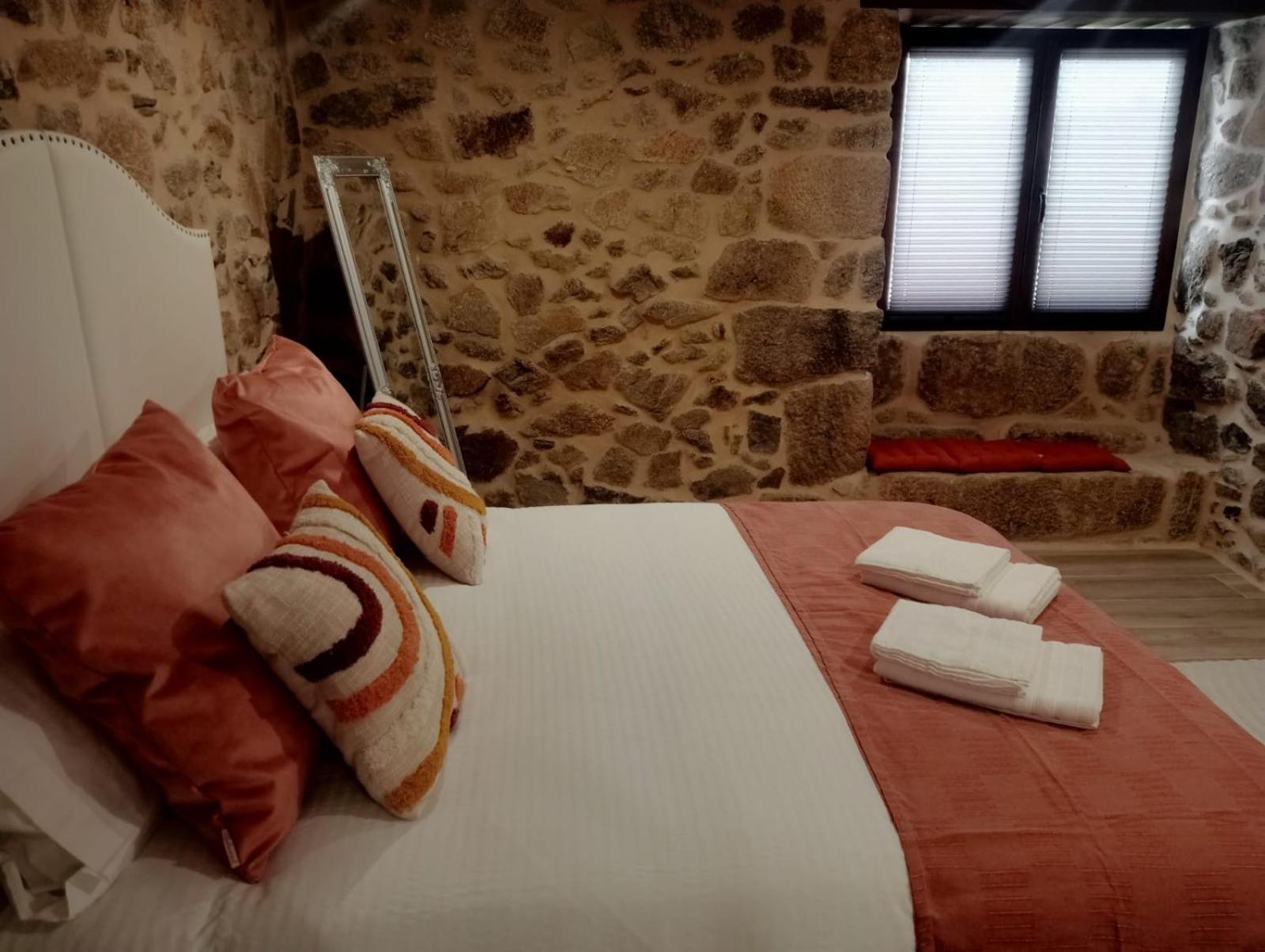 Apartamentos Muralla Sacra 索尔波 外观 照片